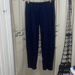 2/$15 closet clean-out, NYGARD LUXE SLIMS straight pants size medium